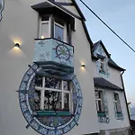 Art-house 2 *