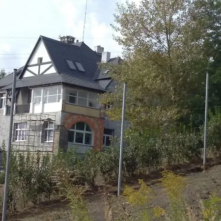 Appartamento V Mozaikovém španělském Stylu V Děčíně *